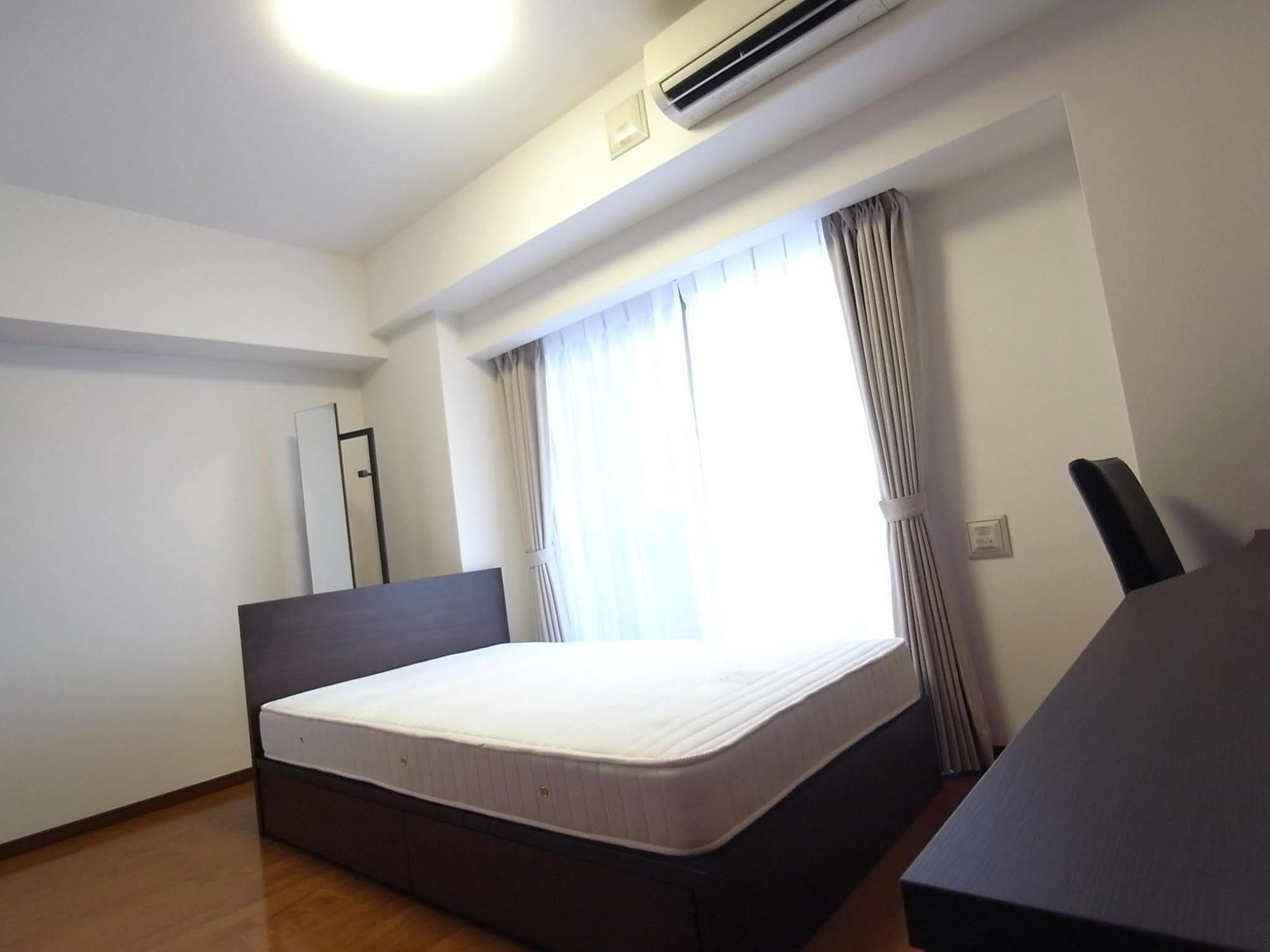 Palace Studio Shinjuku Tochomae Токіо Екстер'єр фото