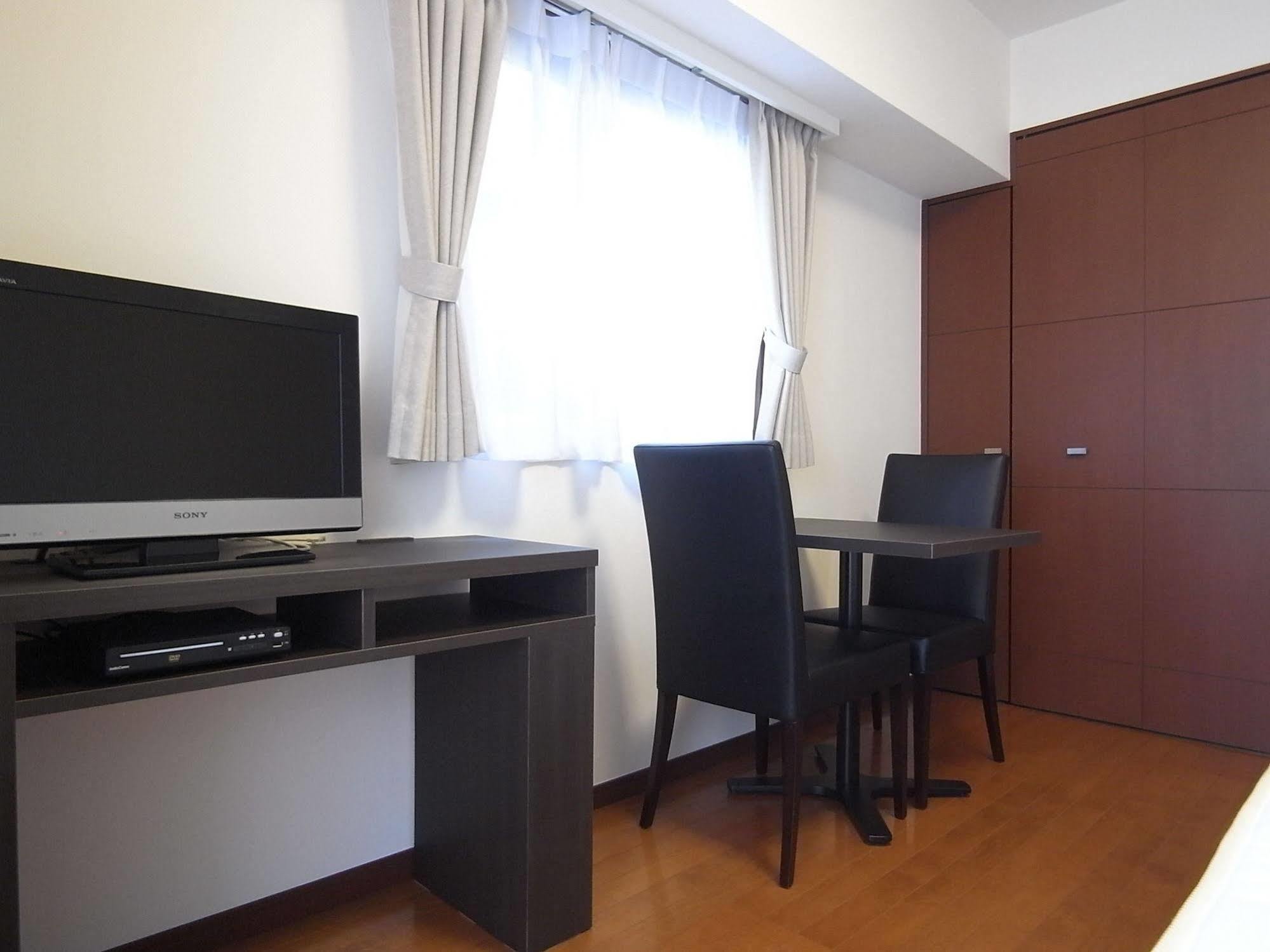 Palace Studio Shinjuku Tochomae Токіо Екстер'єр фото